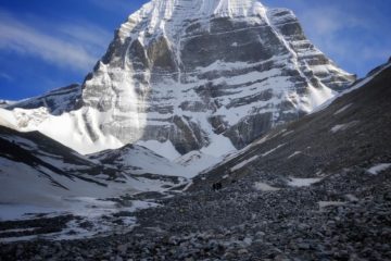 View over the Mt. Kailash while trekking from Darchen to Dira Puk